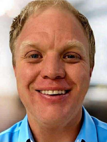 business selfie blue shirt_edited.jpg
