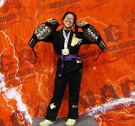 leslie-mma-bjj-fighter_edited.jpg