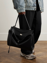 EDITORS PICKS: BALENCIAGA
