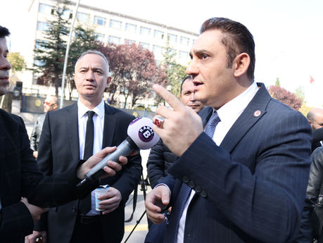 TEÇ-SEN’den TBMM’ye Acil Çağrı: "Memur Mesai Yaptıkça Cebinden Ödüyor!"