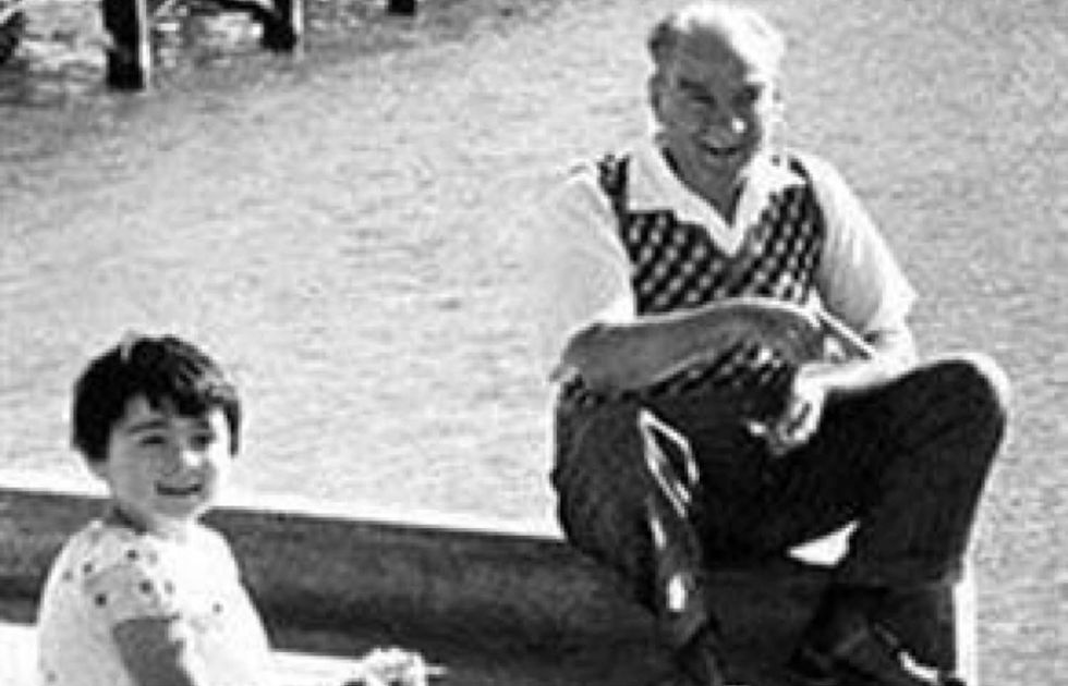 Biz "Yağ Satan, Bal Satan" Ama Vatanını Satmayan Çocuklardık!