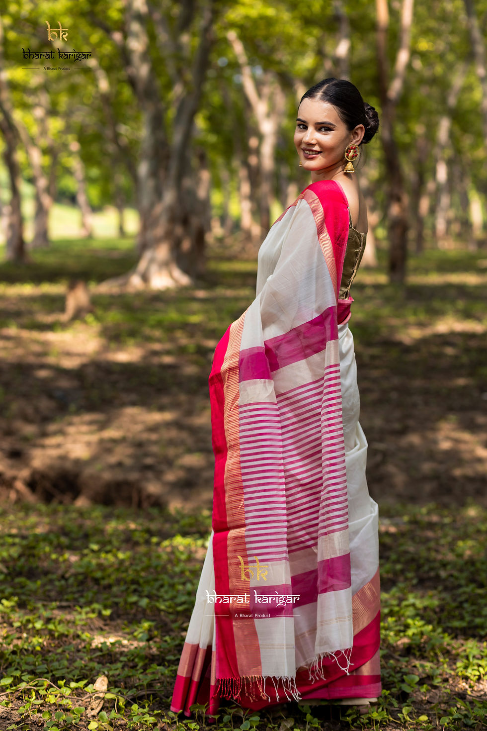 Thumbnail: Maheshwari handloom Saree(Product code-SE147)