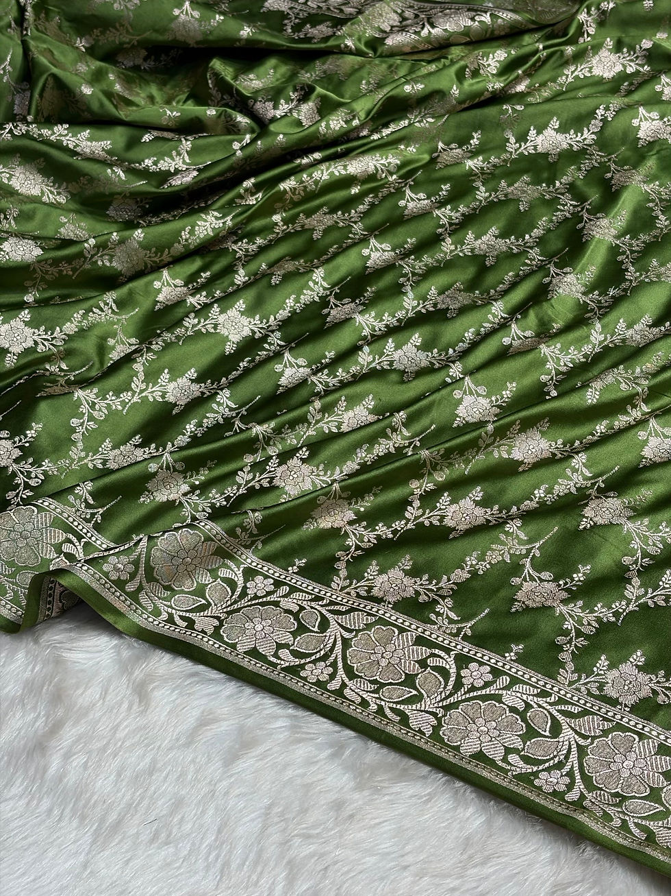 Thumbnail: Banarasi mashru handloom Silk code-MTH1947