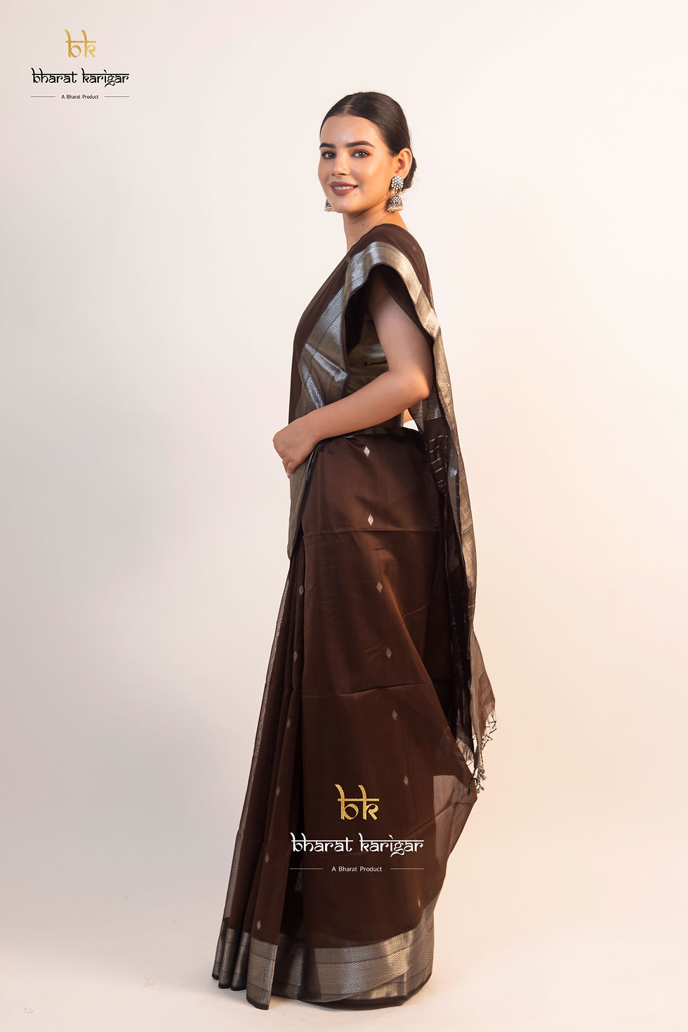 Thumbnail: Maheshwari handloom Saree(Product code-SE132)