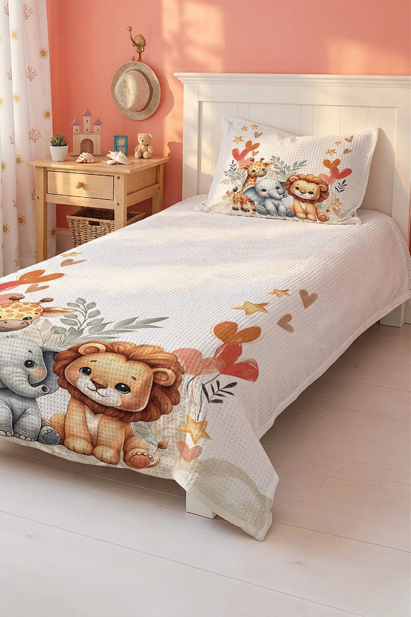 Сет од прекривка и навлака за перница