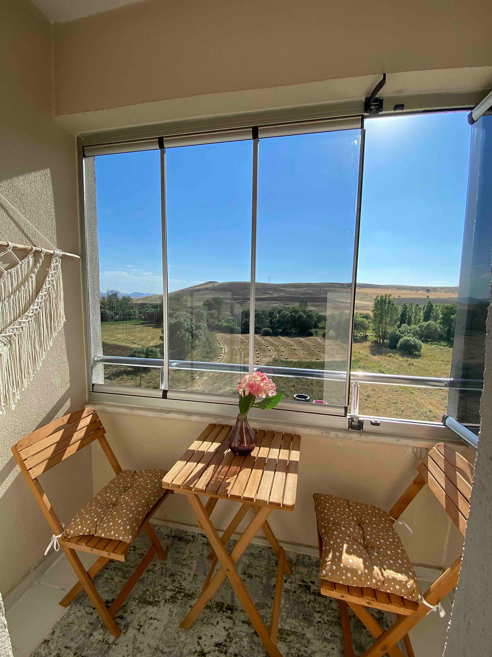 Thumbnail: Сет од маса и 2 столици