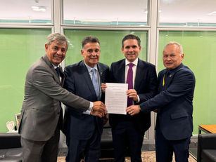 Câmara aprova urgência de PL que autoriza porte de arma para Oficiais de Justiça