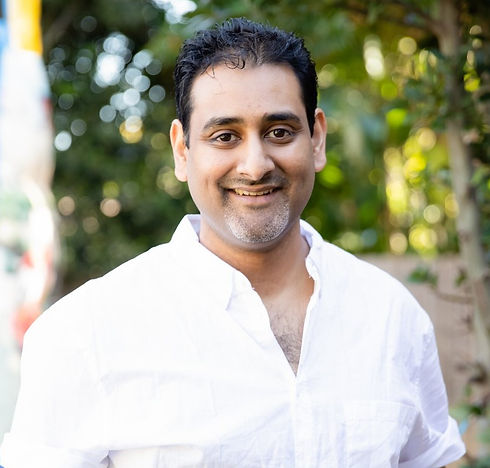 Headshot Close up.jpg