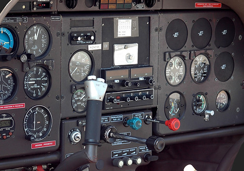 licence pilote privé - ppl - poste-de-pilotage-apprenant-f&i-formation-conseil-aéronautiqu