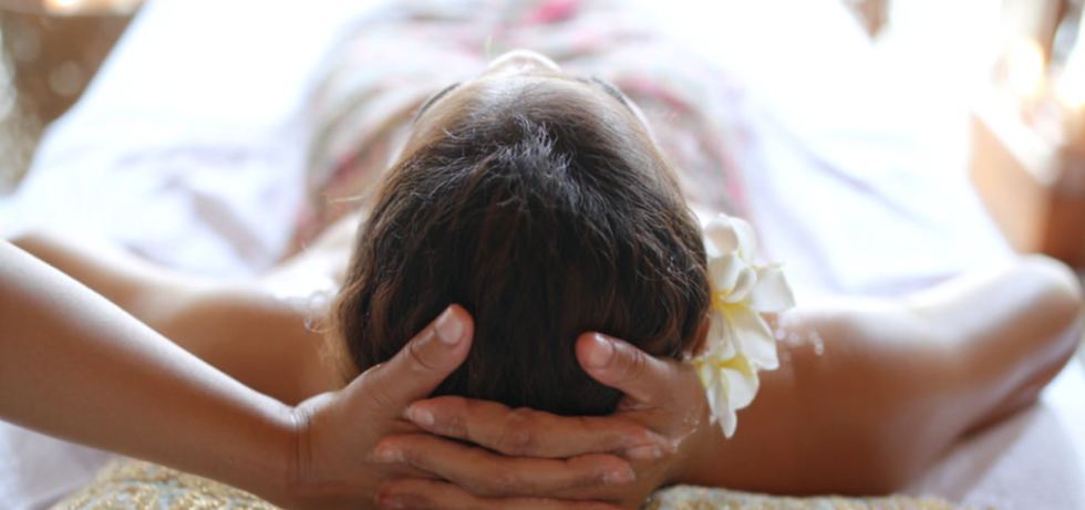 Massage lomi-lomi hawaïen un temps pour soi massage - plugigner.png