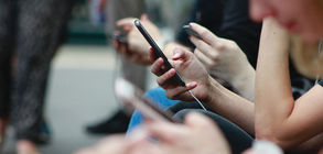 Daily Active Users (DAU) vs. Monthly Active Users (MAU): How to Calculate Active Users for Your SaaS