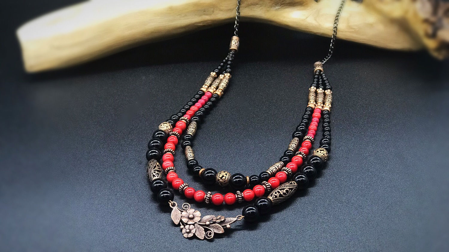 Royal. Black Onyx , Red coral