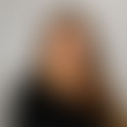 Meet the Broker Tanya Tucker