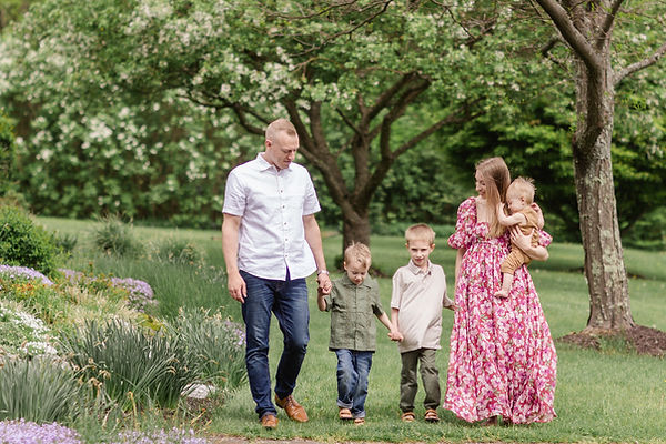 DrostFamilySpring2024_JDP-69.JPG