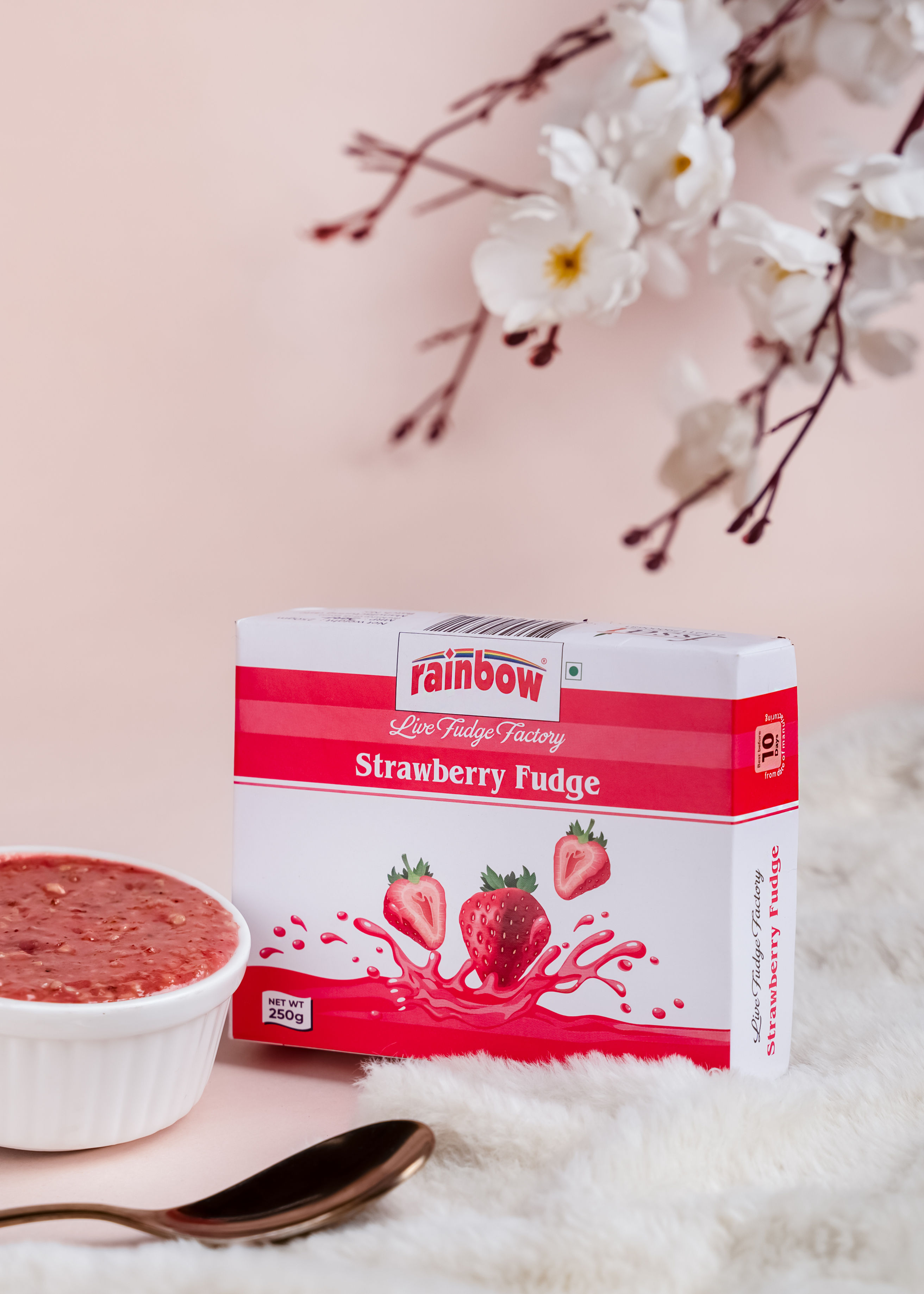 Strawberry Fudge 250gms