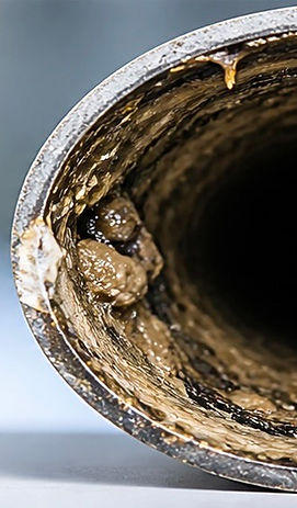 Avoppsrör med bellägningar på insidan