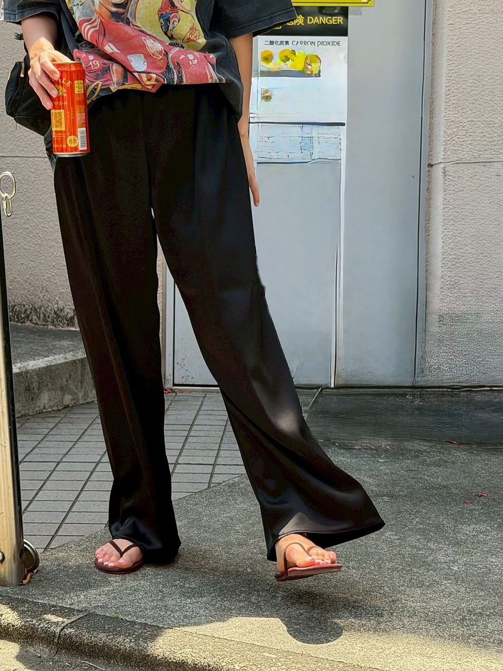 サムネイル： SATIN WIDE PANTS (BLACK)