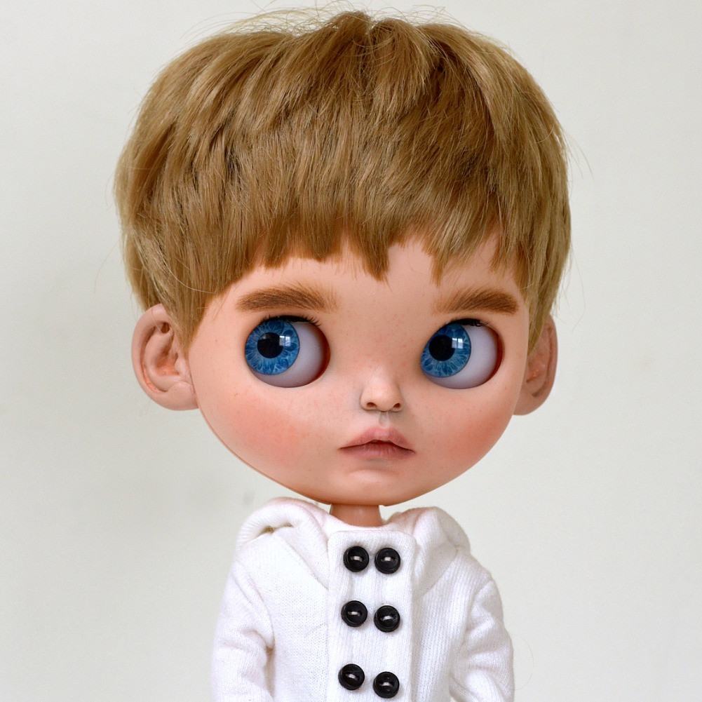 OLIVER "OLI"