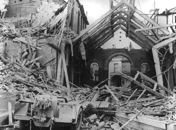 1942EE79.jpg