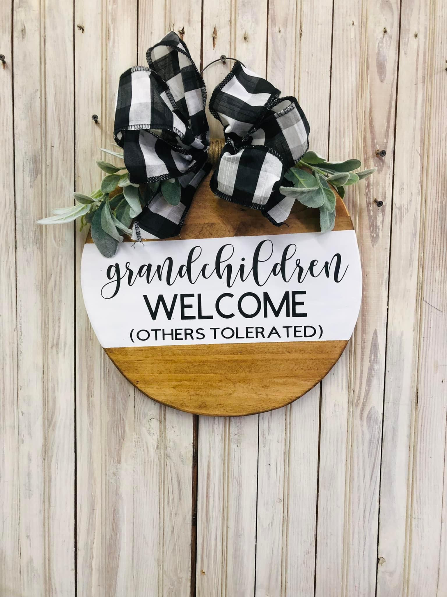 👩‍🎨 Grandchildren Welcome