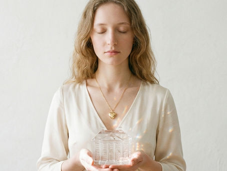 נומרולוגיה | פצע גלגולי 6 | למה כל סדק בהרמוניה מרגיש לך כמו קריסת עולמות?