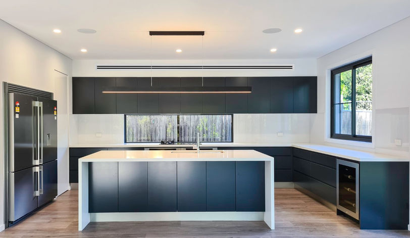 Lloyd kitchen FB_20200625_103517_with vent (Medium).jpg