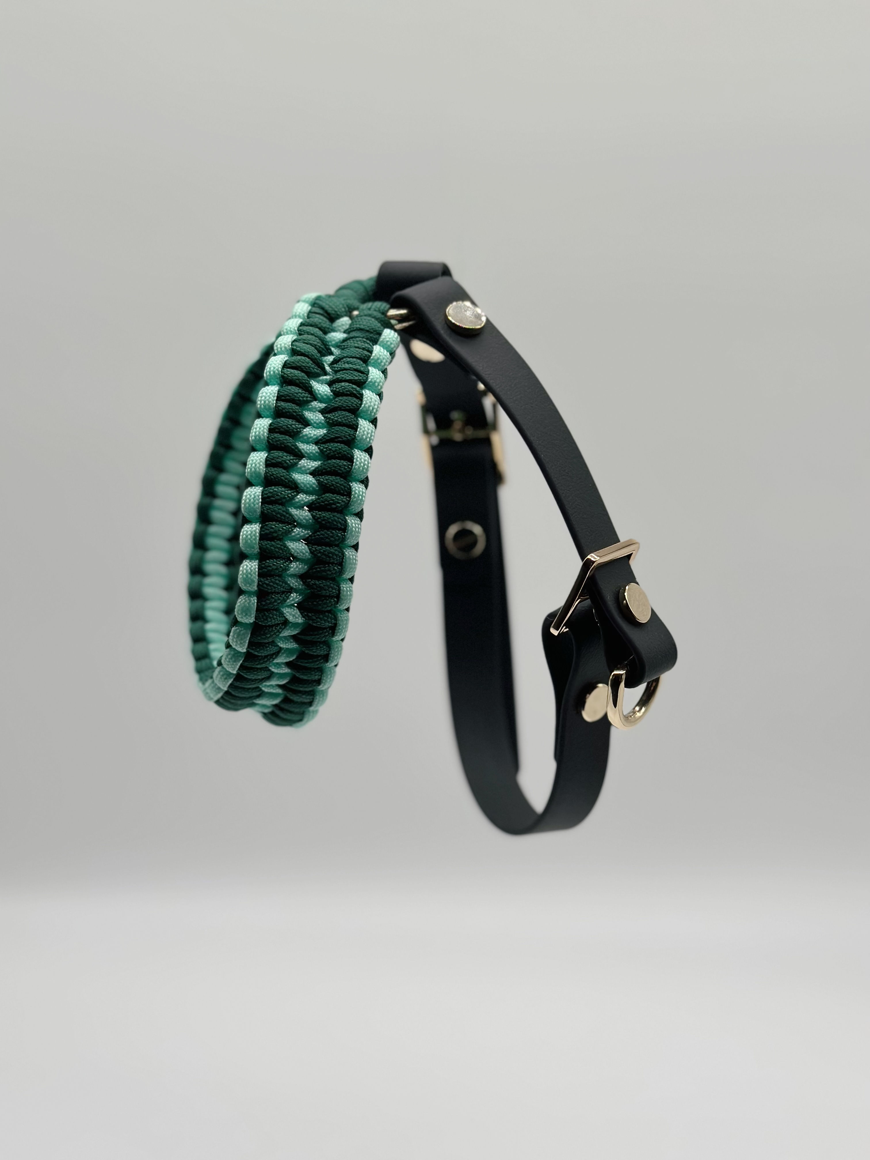 SPISSUS Paracord Adjustable Figure-8 Harness