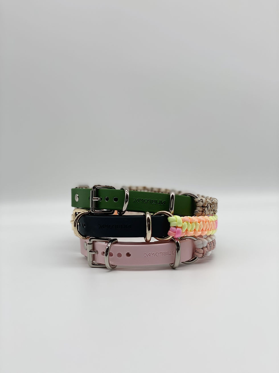 Thumbnail: APRICUS Paracord Adjustable Collar