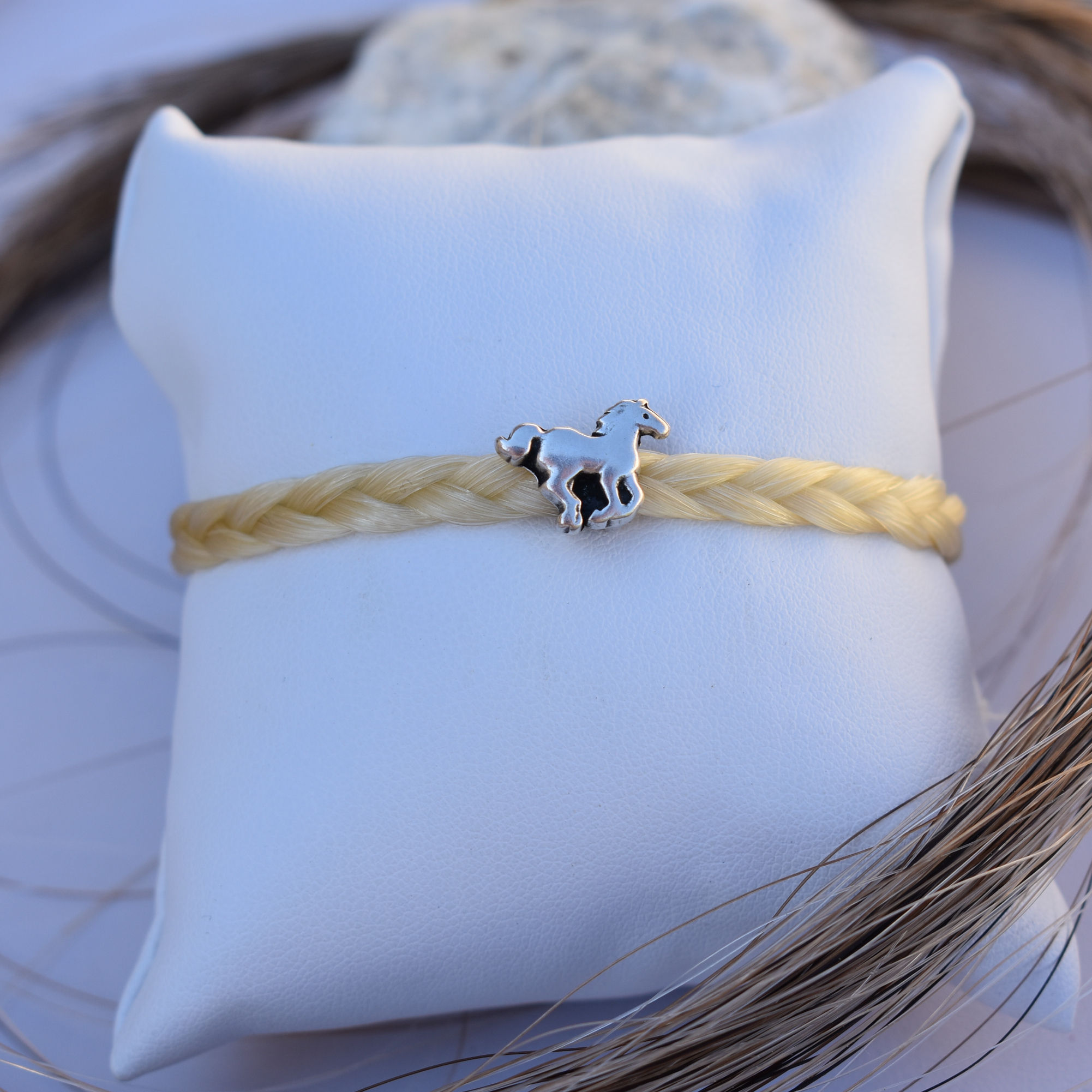 Bracelet Authentique cheval au galop