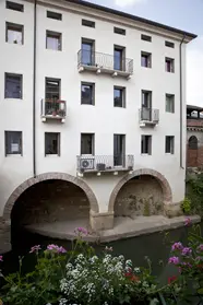 serramenti in legno su palazzo storico