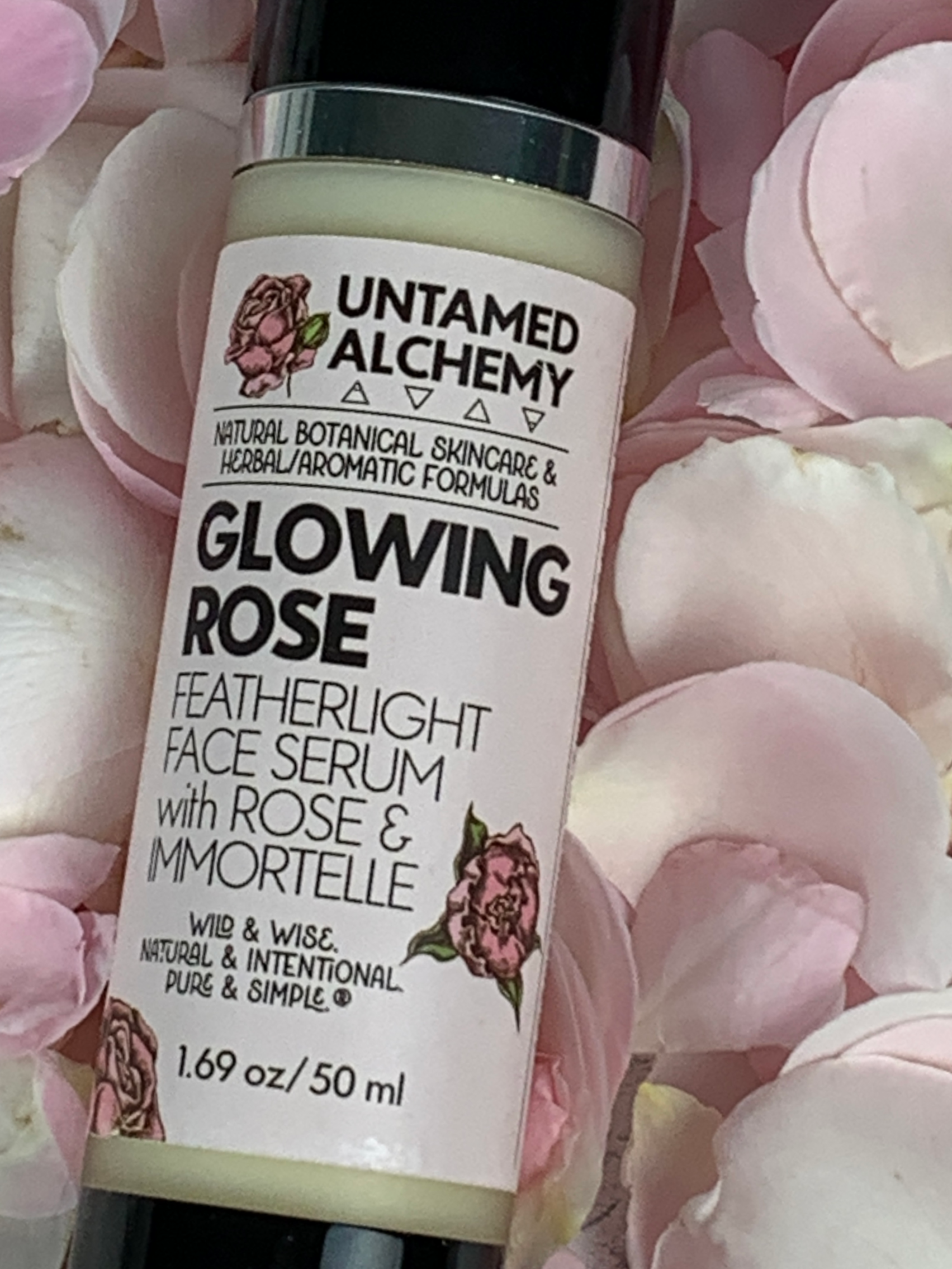 GLOWING ROSE Featherlight Face Serum with Rose & Immortelle