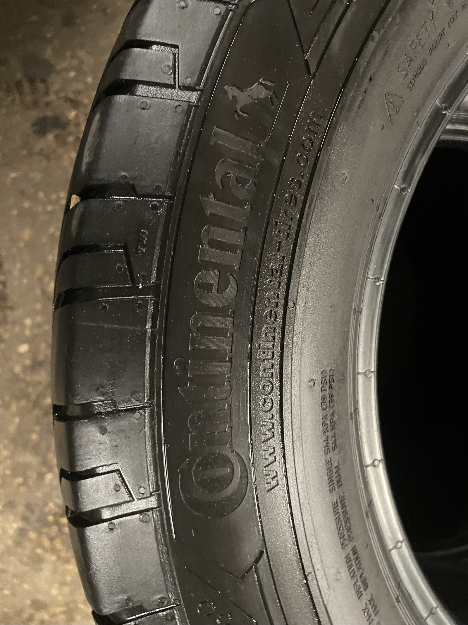 Pneus utilitaires  225/65/R16 C