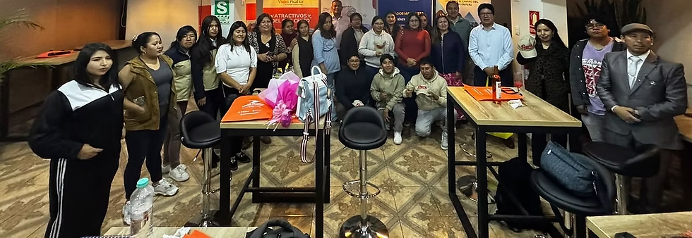 ViveMásViajandoByFraveo presente en un cocktail de DMC de distintas regiones del Perú.