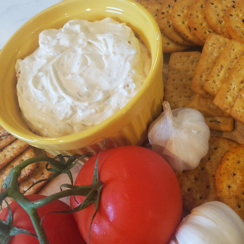 Roasted Garlic & Tomato Dip savvygourmand