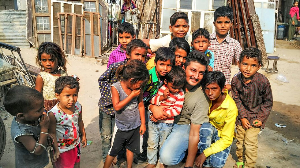 Nomadic tours|Hiking and slum visit