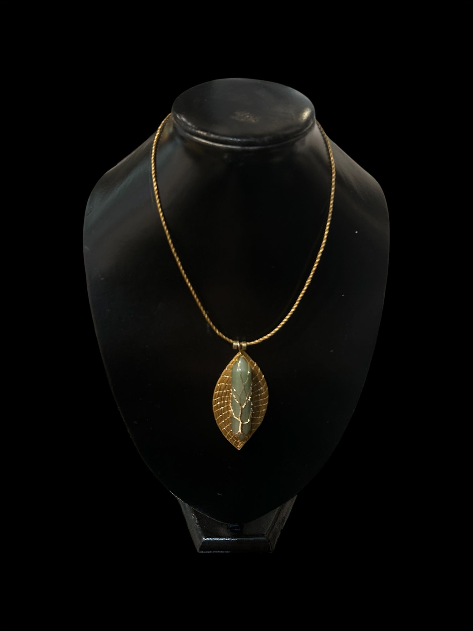 Collier Marla