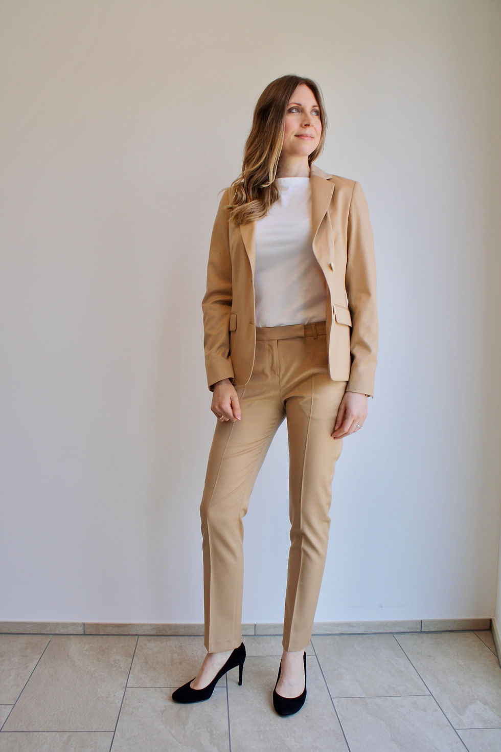 Thumbnail: Single Breasted Blazer "Strategist" in Beige