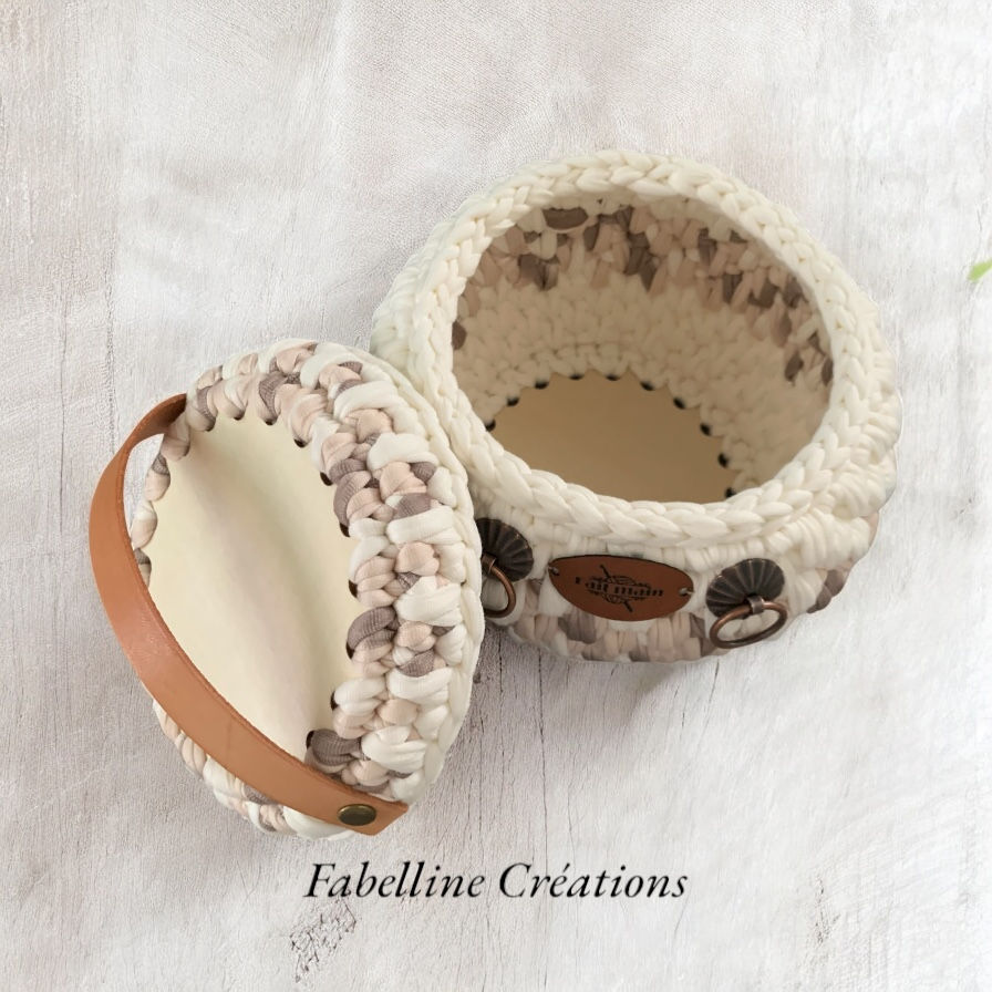 Miniature : Corbeille et Pot