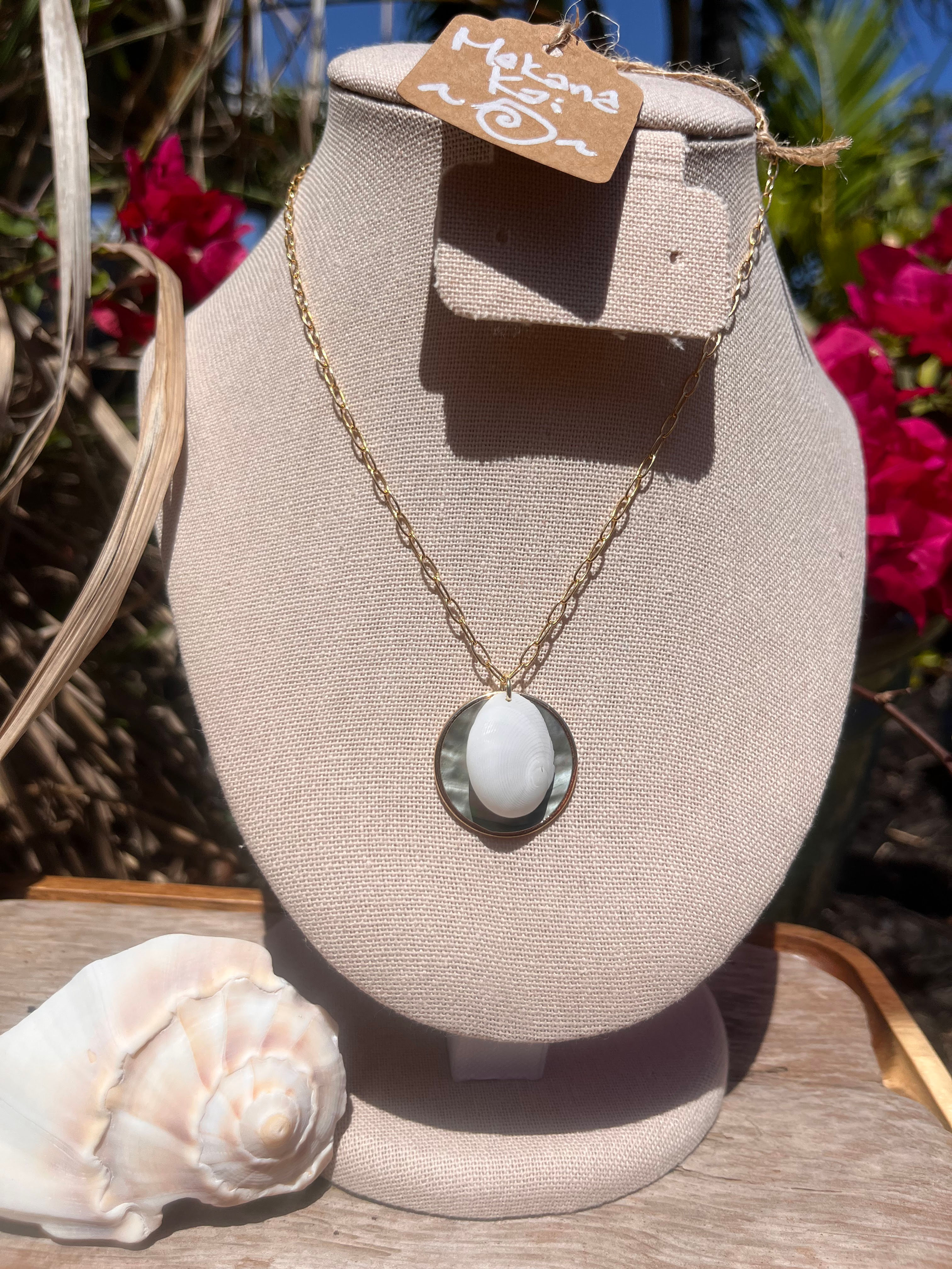 Baby Ear and Black Lip ShellNecklace