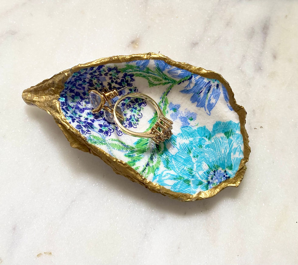 Thumbnail: Turquoise Oyster Shell Ring Dish