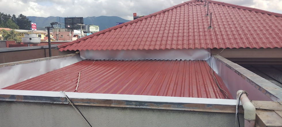 Cambio de cubierta Restaurante Cebollines Pradera Xela.