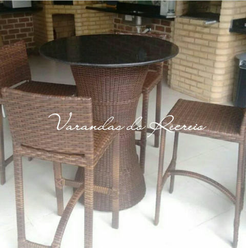 BISTRÔS & BANQUETAS 10