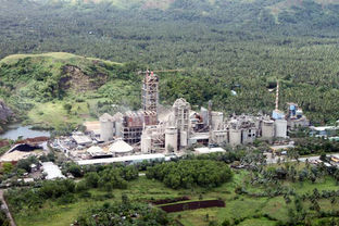 in Camalig, Albay:
Armed men torch 5
heavy equipment