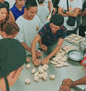 Sorsogon distributes bread to fight malnutrition