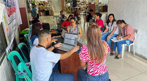 SSS brings services closer to informal workers through Palengke Caravan