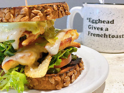 Pesto Chicken Sandwich with Salad Bread