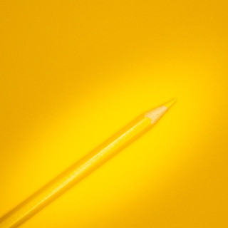 web_pen_yellow-2.jpg