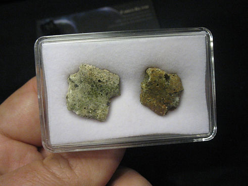 Trinitite - 2.51g.JPG