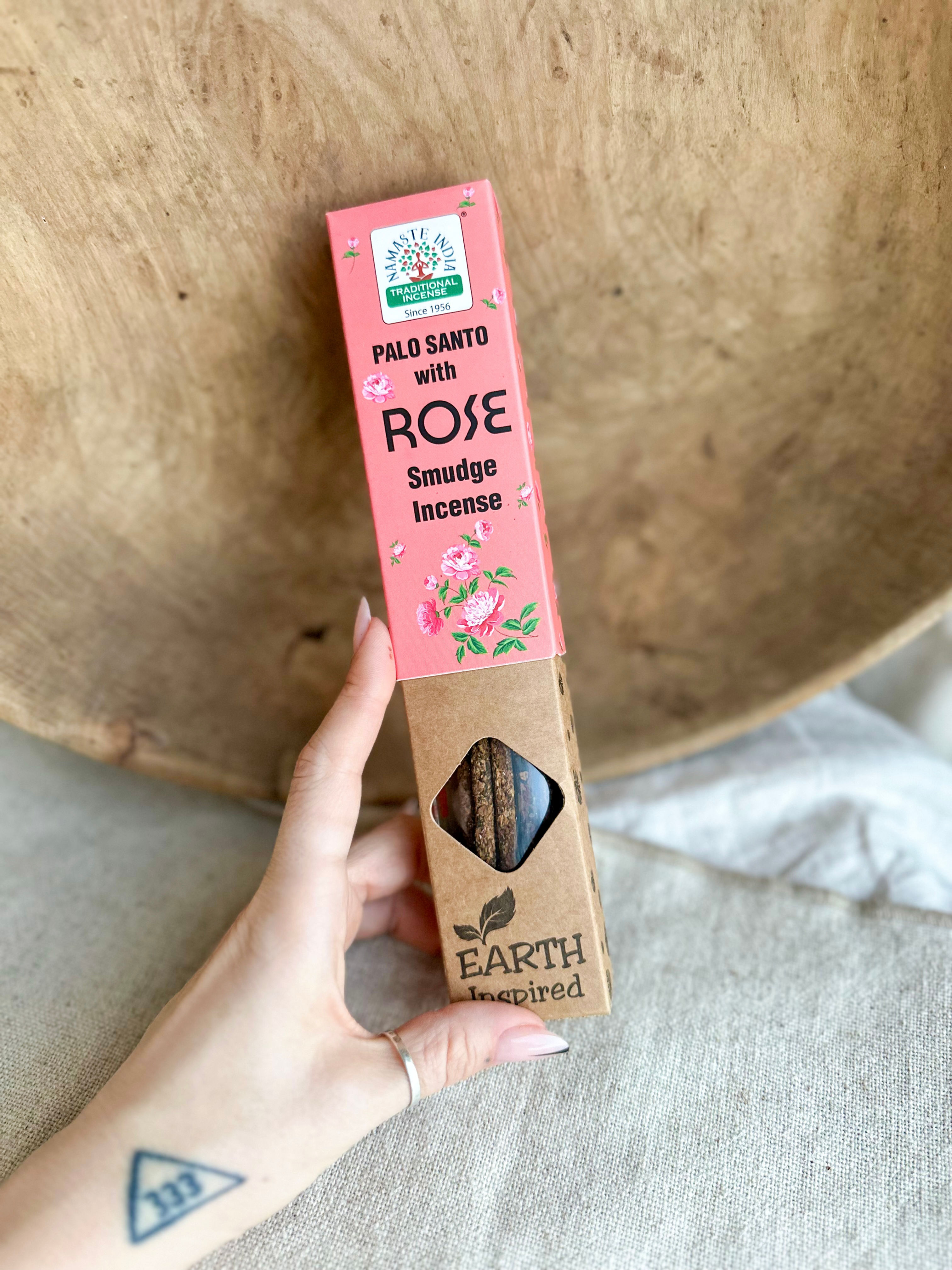 Incenso de Rosa e Pau Santo - Earth Inspired