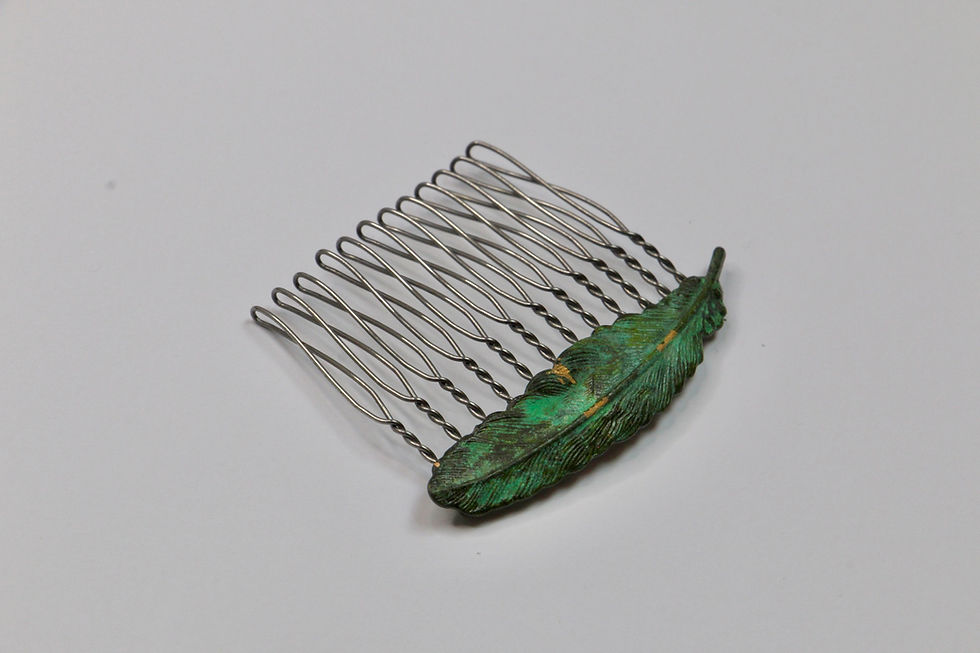 Thumbnail: Hair Comb - FLOATING FEATHER (Small)